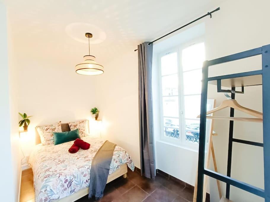 Cosy Calypso 2Ch - Quartier Des Halles & Parking Pau Bagian luar foto