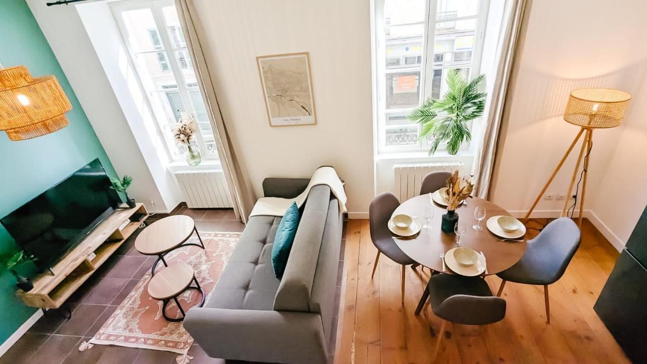 Cosy Calypso 2Ch - Quartier Des Halles & Parking Pau Bagian luar foto